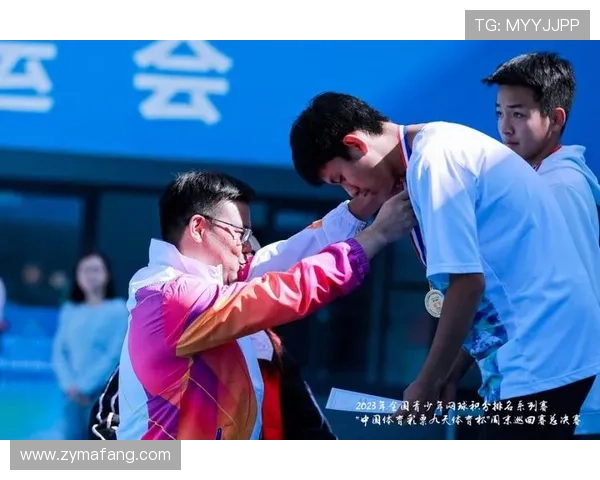 团结奋进：重庆网球队如何通过团队协作提升竞技水平与凝聚力